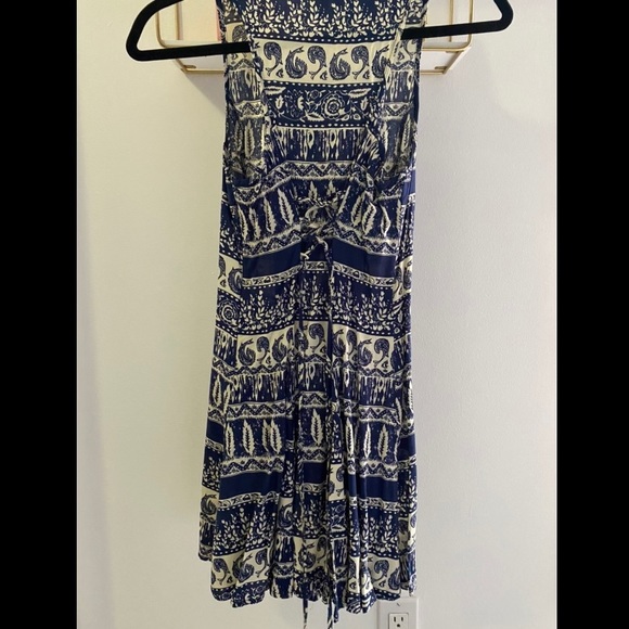 Pattern dress - Picture 2 of 2